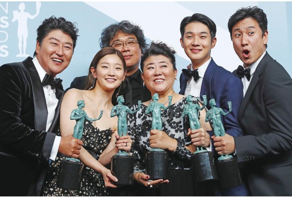 El elenco corre como favorito para la gala de los Óscars el próximo febrero. El elenco corre como favorito para la gala de los Óscars el próximo febrero.