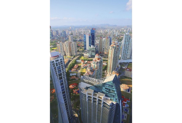 Panamá no tiene banca central y su financiamiento depende en gran medida de la liquidez de los depósitos, los cuales hasta ahora son favorables. Panamá no tiene banca central y su financiamiento depende en gran medida de la liquidez de los depósitos, los cuales hasta ahora son favorables.