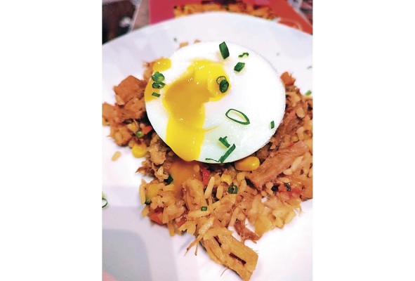 Arroz cantonés con cerdo. Arroz cantonés con cerdo.