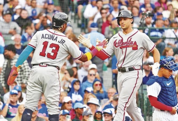 Ronald Acuña Jr. y Matt Olson (Der.), de Atlanta, son serios aspirantes al premio al JMV de la Liga Nacional. Ronald Acuña Jr. y Matt Olson (Der.), de Atlanta, son serios aspirantes al premio al JMV de la Liga Nacional.