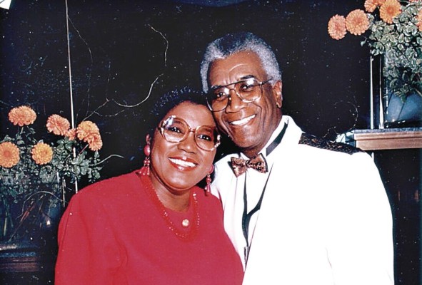 Enid Lowe y Walter 'Gene' Jefferson serán homenajeados como íconos del 'jazz' panameño en esta edición Enid Lowe y Walter 'Gene' Jefferson serán homenajeados como íconos del 'jazz' panameño en esta edición