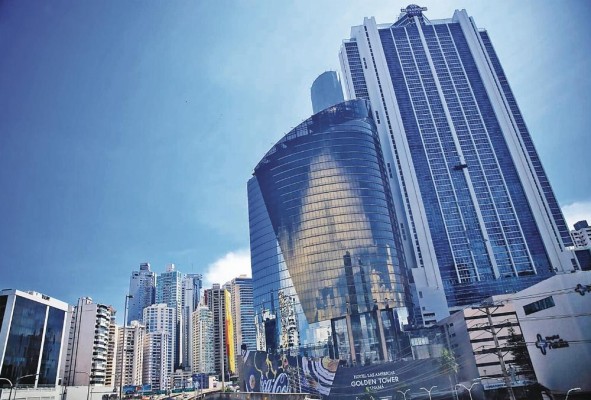 Desde octubre de 2022 Panamá se mantiene en la lista discriminatoria de la Unión Europea. Desde octubre de 2022 Panamá se mantiene en la lista discriminatoria de la Unión Europea.
