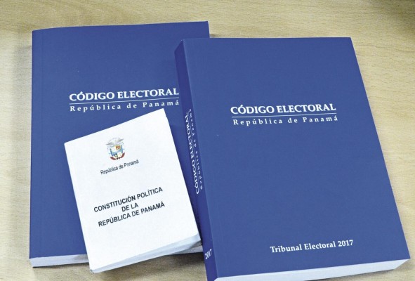 La actual Constitución Política de Panamá data del año 1972. La actual Constitución Política de Panamá data del año 1972.