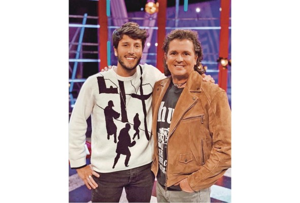 El cantante contó con la colaboración de Sebastian Yatra, para uno de sus sencillos. El cantante contó con la colaboración de Sebastian Yatra, para uno de sus sencillos.