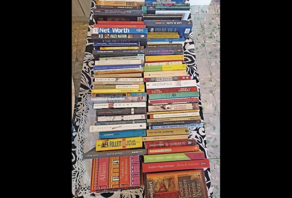 La iniciativa ha donado ejemplares a proyectos como Book Exchange Panamá, Grupo de lectura Índigo y el Hogar de la Divina Misericordia. La iniciativa ha donado ejemplares a proyectos como Book Exchange Panamá, Grupo de lectura Índigo y el Hogar de la Divina Misericordia.