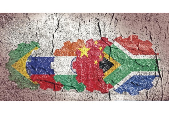 La agrupación ha celebrado cumbres anuales desde 2009, y los países miembros se turnan para ser anfitriones. Antes de la admisión de Sudáfrica, se celebraron dos cumbres BRIC, en 2009 y 2010. La primera cumbre BRICS de cinco miembros se celebró en 2011. La agrupación ha celebrado cumbres anuales desde 2009, y los países miembros se turnan para ser anfitriones. Antes de la admisión de Sudáfrica, se celebraron dos cumbres BRIC, en 2009 y 2010. La primera cumbre BRICS de cinco miembros se celebró en 2011.