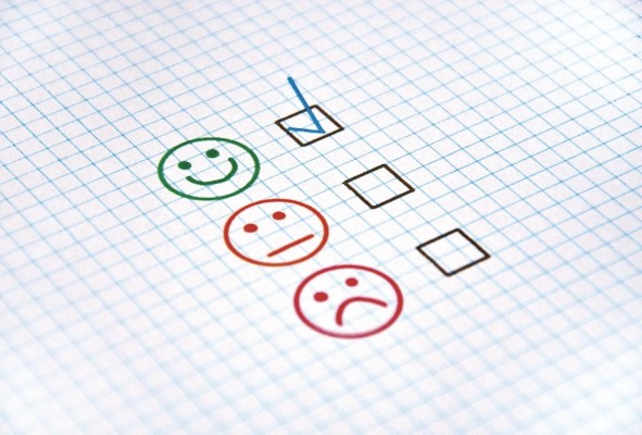 Sentirte feliz está en tus manos, es tu trabajo y vale la pena hacerlo. Sentirte feliz está en tus manos, es tu trabajo y vale la pena hacerlo.