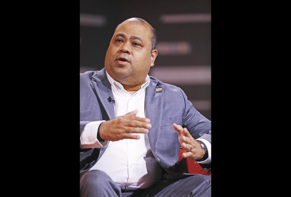 Omar Ahumada: 'Carrizo tiene que proyectarse como un estadista con capacidad para dirigir el país' Omar Ahumada: 'Carrizo tiene que proyectarse como un estadista con capacidad para dirigir el país'