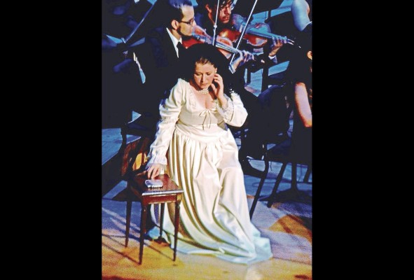Margot Pares Reyna:'La música acaricia espacios, donde las palabras no son bienvenidas' Margot Pares Reyna:'La música acaricia espacios, donde las palabras no son bienvenidas'