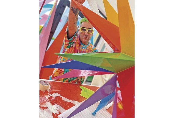 Oscar 'Okuda' San Miguel, artista español. Oscar 'Okuda' San Miguel, artista español.