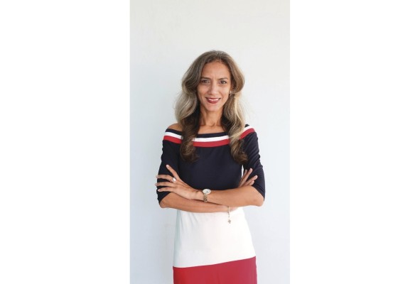 La doctora en farmacología, Ivonne Torres-Atencio es activista por los derechos de la educación para mujeres. La doctora en farmacología, Ivonne Torres-Atencio es activista por los derechos de la educación para mujeres.