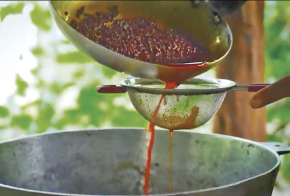 Cocineros locales realzan recetas tradicionales en televisión Cocineros locales realzan recetas tradicionales en televisión