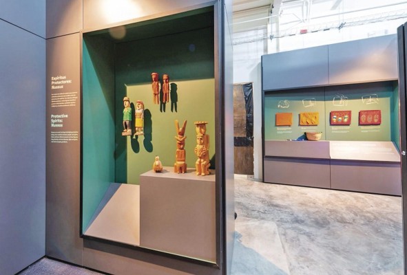 El Museo de la Mola exhibe permanentemente sobre la etnia guna. El Museo de la Mola exhibe permanentemente sobre la etnia guna.