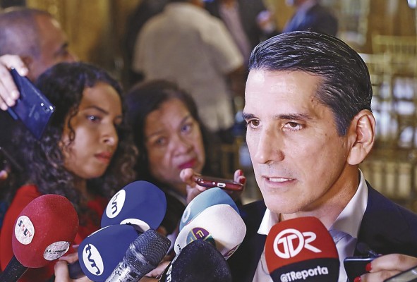 Rómulo Roux, presidente de Cambio Democrático. Rómulo Roux, presidente de Cambio Democrático.