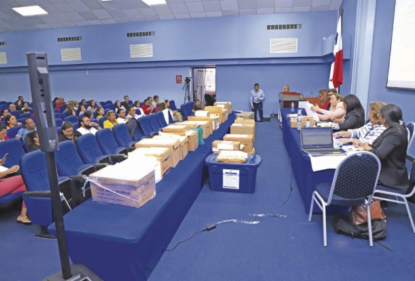 Licitación de insumos médico quirúrgicos. Licitación de insumos médico quirúrgicos.