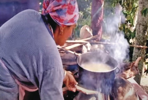 Cocineros locales realzan recetas tradicionales en televisión Cocineros locales realzan recetas tradicionales en televisión