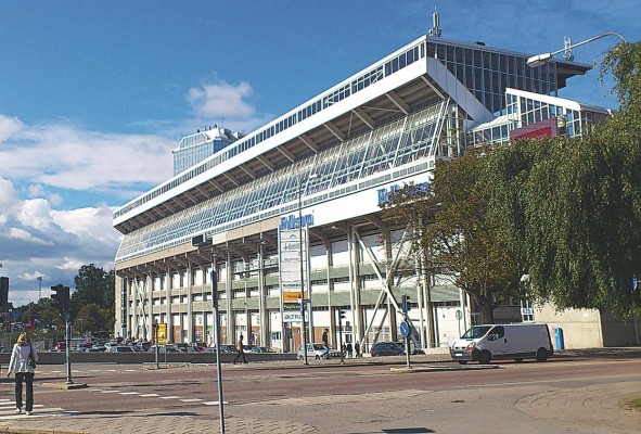 El estadio Råsunda, en Solma, Suecia, el 2 de septiembre de 2011, antes de su demolición para dar paso a un conjunto de viviendas. Aquí se jugó la final de la Copa Mundo Suecia 1958, en la cual Brasil logró su primer título. El estadio Råsunda, en Solma, Suecia, el 2 de septiembre de 2011, antes de su demolición para dar paso a un conjunto de viviendas. Aquí se jugó la final de la Copa Mundo Suecia 1958, en la cual Brasil logró su primer título.