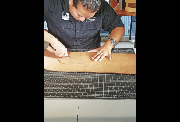 Esta tienda panameña, también ayuda a otros artesanos que no cuentan con un local para que ofrezcan sus productos. Esta tienda panameña, también ayuda a otros artesanos que no cuentan con un local para que ofrezcan sus productos.