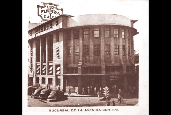La actual sucursal del Banco Nacional de Panamá en la Séptima Central. La actual sucursal del Banco Nacional de Panamá en la Séptima Central.