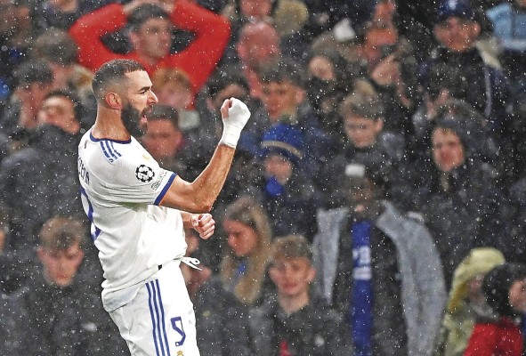 Karim Benzema es el segundo máximo goleador del torneo con 12 goles en nueve partidos. Karim Benzema es el segundo máximo goleador del torneo con 12 goles en nueve partidos.