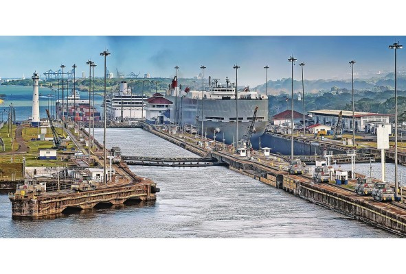 El Canal de Panamá es una de las obras de mayor envergadura en términos de ingeniería de los últimos tiempos. El Canal de Panamá es una de las obras de mayor envergadura en términos de ingeniería de los últimos tiempos.