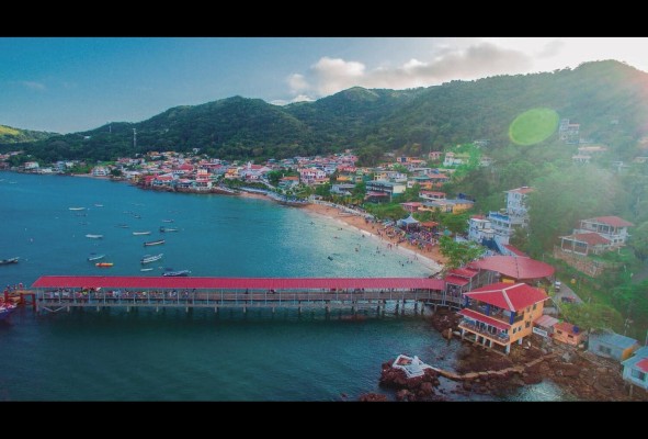 Isla Taboga, es una de las primeras opciones de playa cerca de la ciudad de Panamá. Isla Taboga, es una de las primeras opciones de playa cerca de la ciudad de Panamá.