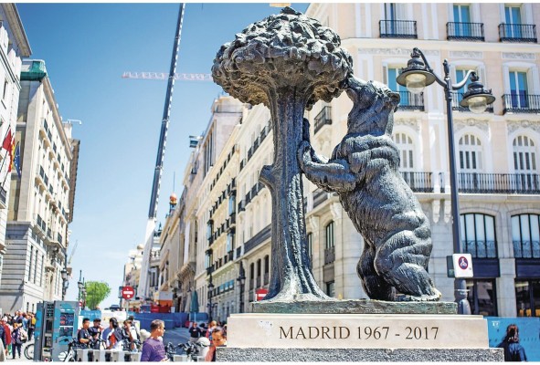 Madrid es cuna de Fitur, la feria de turismo más grande del mundo. Madrid es cuna de Fitur, la feria de turismo más grande del mundo.