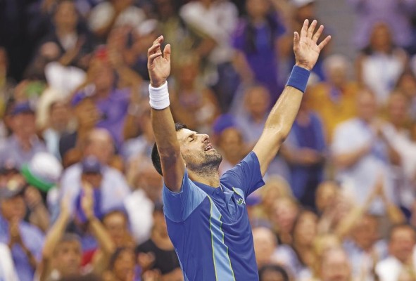Novak Djokovic celebra su triunfo en la final del US Open 2023. Novak Djokovic celebra su triunfo en la final del US Open 2023.