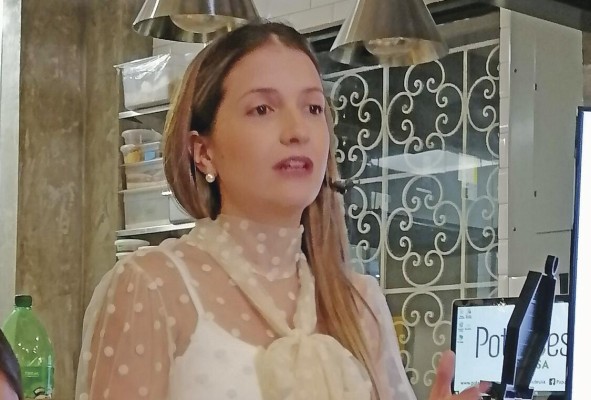 La nutricionista María Eugenia Lara expuso las cualidades nutricionales de este completo alimento. La nutricionista María Eugenia Lara expuso las cualidades nutricionales de este completo alimento.