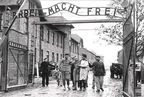 Liberación del Auschwitz-Birkenau el 27 de enero de 1945 Liberación del Auschwitz-Birkenau el 27 de enero de 1945