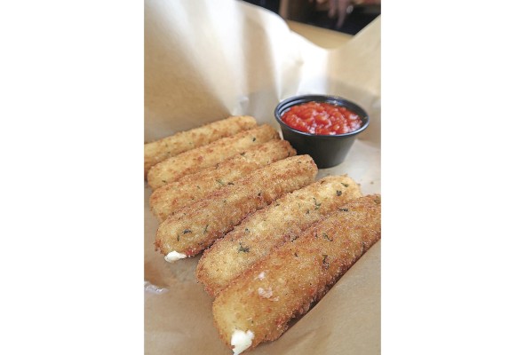 Mozzarela sticks. Mozzarela sticks.