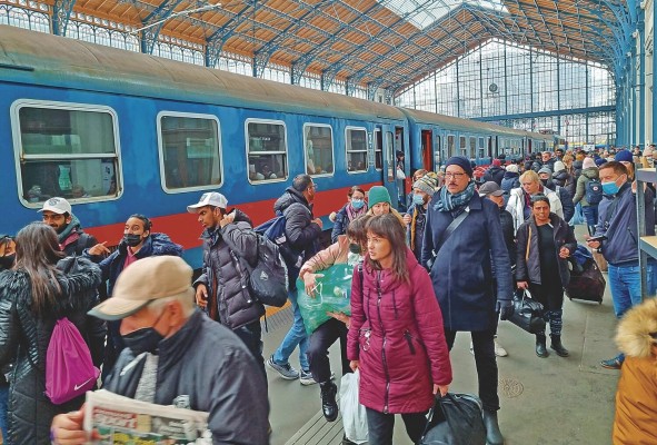 Para el pasado viernes más de 1,2 millón de personas había huido de Ucrania. Para el pasado viernes más de 1,2 millón de personas había huido de Ucrania.