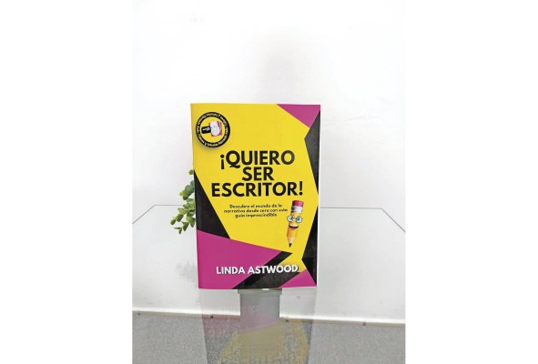 El libro ¡Quiero ser escritor! de Linda Astwood El libro ¡Quiero ser escritor! de Linda Astwood