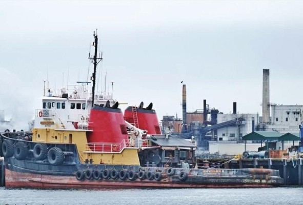 Tres tripulantes panameños desaparecidos en el hundimiento del Sea Voyager II Tres tripulantes panameños desaparecidos en el hundimiento del Sea Voyager II
