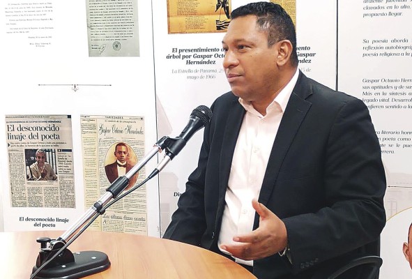 Gilberto Marulanda, docente y defensor de los universitarios. Gilberto Marulanda, docente y defensor de los universitarios.
