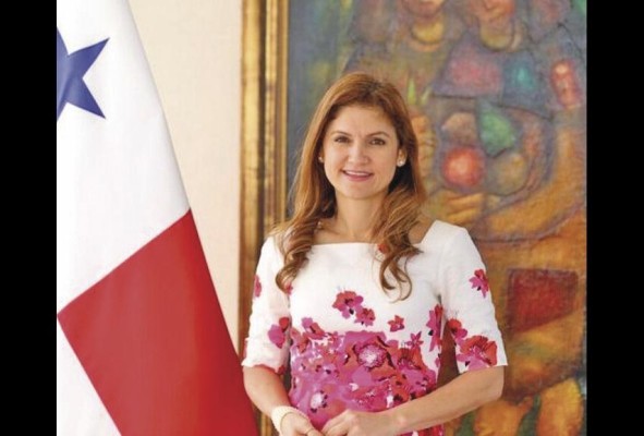 La canciller Mouynes indicó que la decisión manda una señal sobre el trabajo en el control de la pandemia en Panamá. La canciller Mouynes indicó que la decisión manda una señal sobre el trabajo en el control de la pandemia en Panamá.