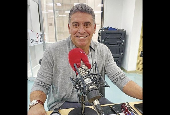 Luis Fernando Suárez (Medellín, 23 de diciembre de 1959), se forjó como entrenador bajo los conceptos del ex seleccionador colombiano Francisco 'Pacho' Maturana. Luis Fernando Suárez (Medellín, 23 de diciembre de 1959), se forjó como entrenador bajo los conceptos del ex seleccionador colombiano Francisco 'Pacho' Maturana.