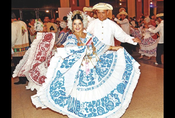 En la actualidad hay muchas inquietudes acerca de cuál es la forma correcta de lucir este vestido. En la actualidad hay muchas inquietudes acerca de cuál es la forma correcta de lucir este vestido.