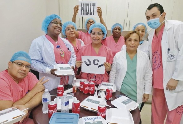 La comida se entrega a través de plataformas de mensajería como Asap. La comida se entrega a través de plataformas de mensajería como Asap.