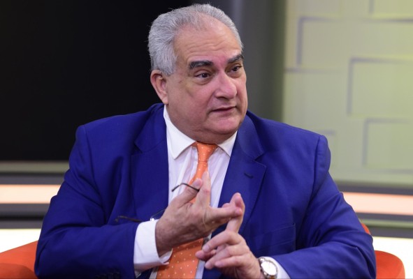 Exmagistrado y excandidato a vicepresidente de Panamá Exmagistrado y excandidato a vicepresidente de Panamá