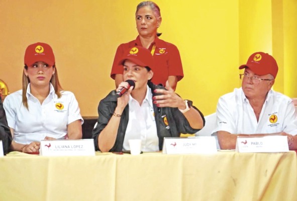 Judy Meana vicepresidenta del partido Molirena. Judy Meana vicepresidenta del partido Molirena.