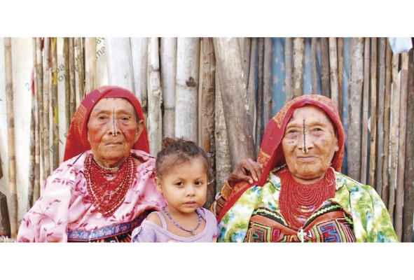 Victorias jurídicas monumentales en cuanto a los derechos de la tierra fueron logrados en Panamá y Guyana durante los últimos cinco años. Victorias jurídicas monumentales en cuanto a los derechos de la tierra fueron logrados en Panamá y Guyana durante los últimos cinco años.