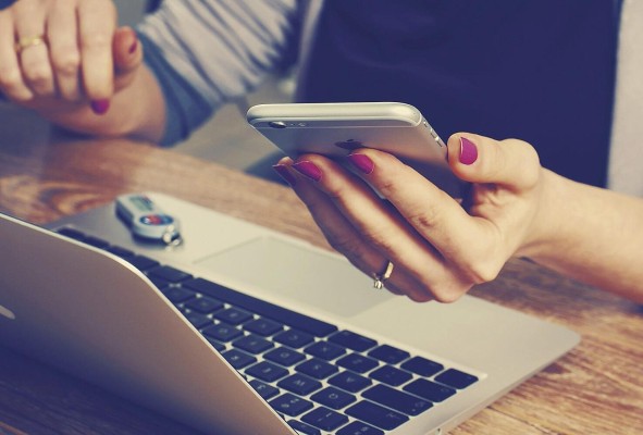 La idea del 'cashless' es que las personas puedan vivir experiencias en las que el efectivo no sea la base del intercambio económico. La idea del 'cashless' es que las personas puedan vivir experiencias en las que el efectivo no sea la base del intercambio económico.
