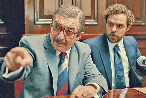 Latinoamérica fue reconocida con la victoria de 'Argentina, 1985' como Mejor película de habla no inglesa, dirigida por Santiago Mitre. Latinoamérica fue reconocida con la victoria de 'Argentina, 1985' como Mejor película de habla no inglesa, dirigida por Santiago Mitre.