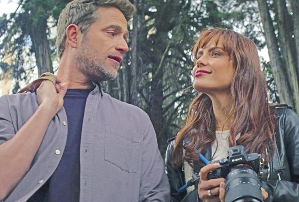 La serie es protagonizada por Ana Lucía Domínguez, Michel Brown y Sebastián Martínez. La serie es protagonizada por Ana Lucía Domínguez, Michel Brown y Sebastián Martínez.