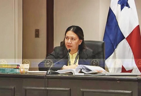 Marquínez suspendió el pasado 26 de septiembre la audiencia debido a que estaba en la etapa de admisión de pruebas Marquínez suspendió el pasado 26 de septiembre la audiencia debido a que estaba en la etapa de admisión de pruebas