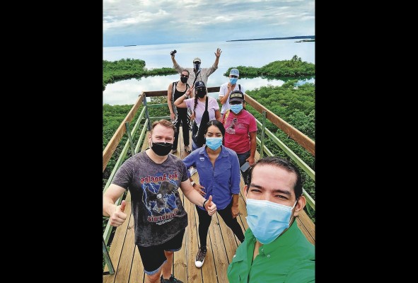 En isla Bastimentos se encuentra el mirador más alto de Bocas del Toro. En isla Bastimentos se encuentra el mirador más alto de Bocas del Toro.