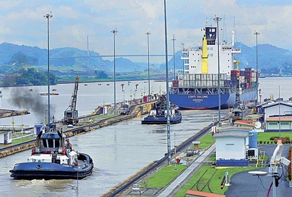 El Canal de Panamá es la principal vía de navegación para las exportaciones energéticas de Estados Unidos a destinos asiáticos. El Canal de Panamá es la principal vía de navegación para las exportaciones energéticas de Estados Unidos a destinos asiáticos.