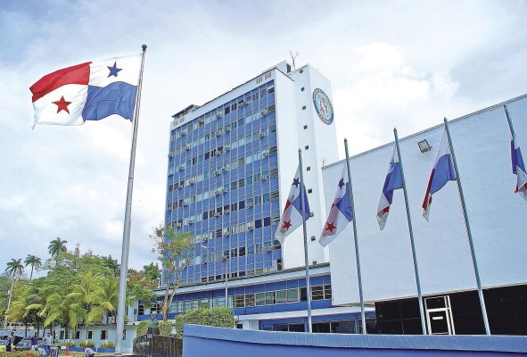 Fachada de la Asamblea Nacional de Panamá. Fachada de la Asamblea Nacional de Panamá.