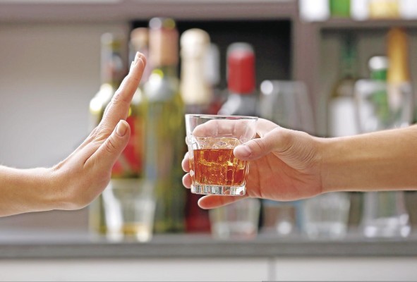 Según la OMS, cada año se producen 3 millones de muertes en el mundo debido al consumo nocivo de alcohol. Según la OMS, cada año se producen 3 millones de muertes en el mundo debido al consumo nocivo de alcohol.